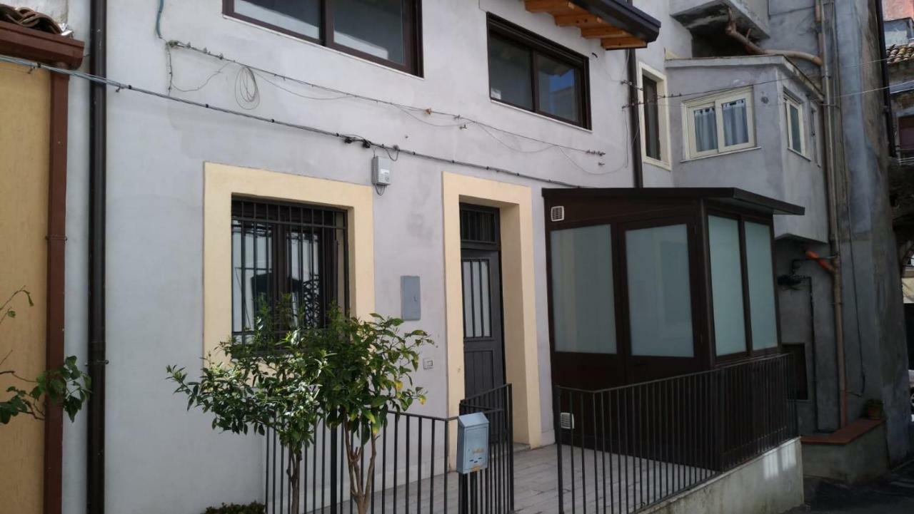 Gentile Holiday House Catânia Exterior foto